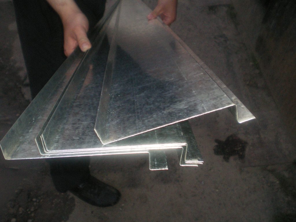 Отливы оцинкованные